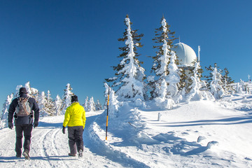 Winterwanderer am Grossen Arber im Bayerischen Wald