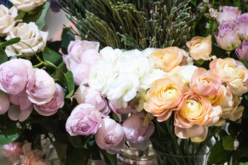 A beautiful spring bouquet in a hat box.