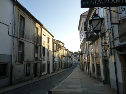 Santiago de Compostela, ciudad de España, capital de la comunidad autónoma de Galicia, pertenece a la provincia de La Coruña (España)