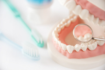 Zahnpflege zahnärztliche Zahnpasta ärztliche Untersuchung