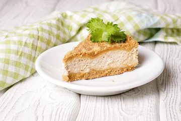 Pie with cottage cheese cream and streusel