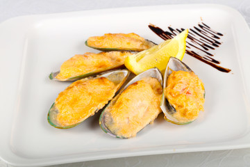 Baked mussels