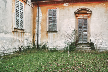 Fototapeta na wymiar Giardino di Villa Terrificante