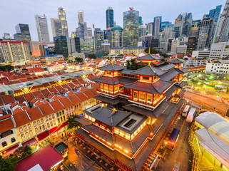 Buddha Tooth Relic Temple in Singapore - obrazy, fototapety, plakaty