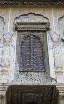 North India, Small Town Mandawa, Murals At The Gate To The Castle Complex