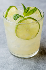 Fresh Lime Schorle Cocktail with Crush Ice.