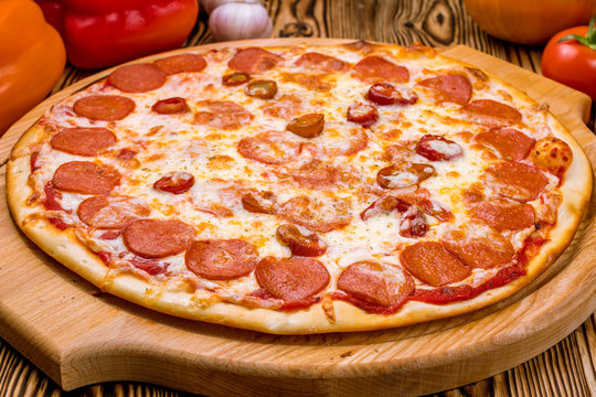 Pepperoni pizza on plate