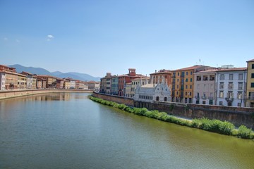 Fototapeta na wymiar monument de la ville de Pise en Toscane