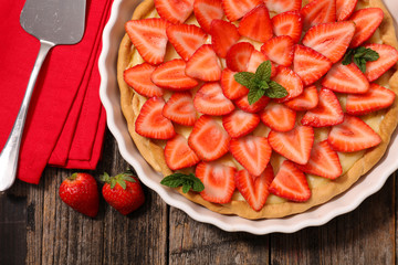 strawberry tart, top view