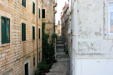 Fototapeta na wymiar view while walking in the old town of Dubrovnik, Croatia