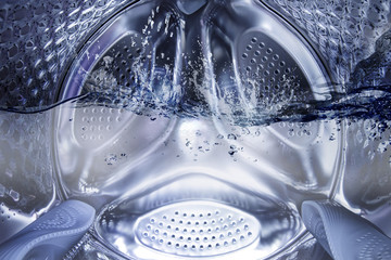 Water splash of the washing machine drum