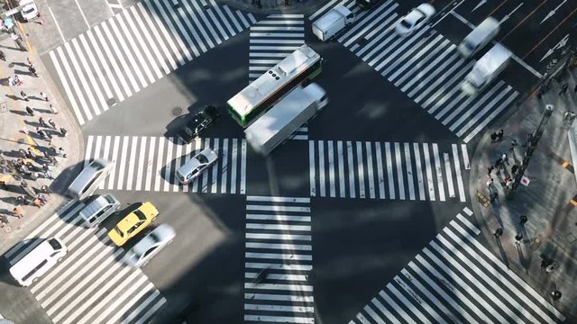 東京・タイムラプス・スクランブル交差点