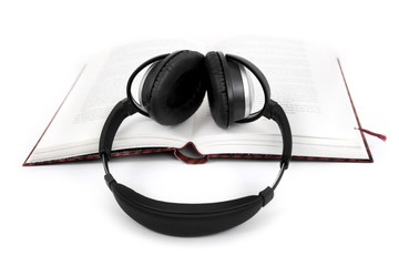 Audiobook - Hörbucher und Kopfhörer
