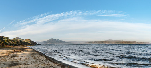 猪苗代湖と磐梯山