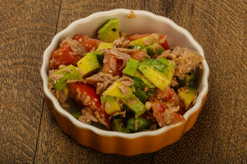 Tuna and avocado salad