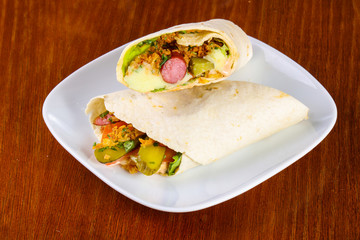 Tortilia with saucage