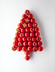 Weihnachtsbaum aus Tomaten,freistehend mit Textraum