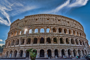 Fototapeta na wymiar Colosseum-Sun