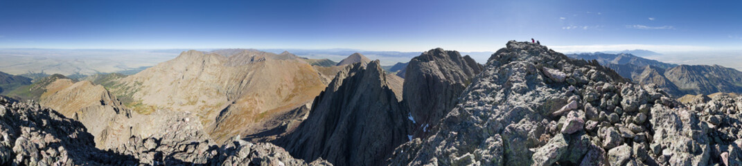 Fototapeta na wymiar Crestone Peak Summit Panorama