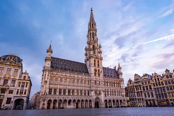 Wandaufkleber Grand Place am frühen Morgen in Brüssel, Belgien © salparadis