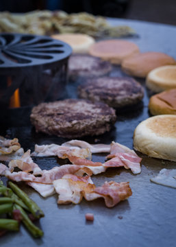 Feuerplatte grilled smoked BBQ Burger & Steak