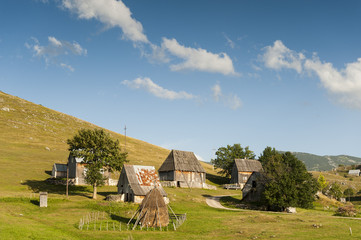 Obraz premium Small rural mountain village in Durmitor