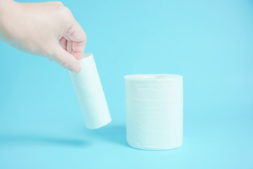 Exchange of the toilet paper. Purchase.　トイレットペーパーの交換　購入　水色背景