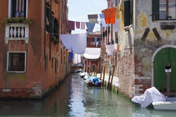 Fototapeta na wymiar Venezia, Italia, Ramo del Rio della Madonna dell'Orto