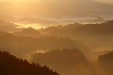 大宇陀　山並み　雲海　朝景