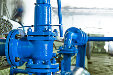 Heat exchanger, pipes