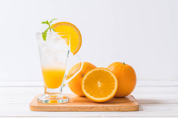 orange juice with soda