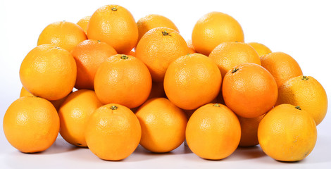 Closeup of sliced oranges on a market
