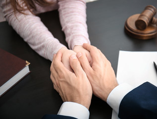 Obraz premium Lawyer having meeting with client in office, closeup