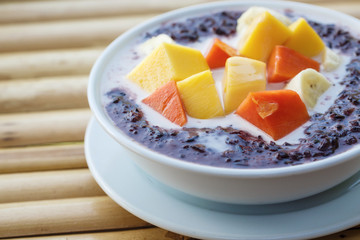 porridge made of black rice