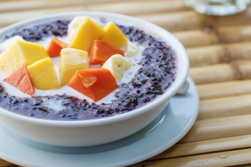 porridge made of black rice