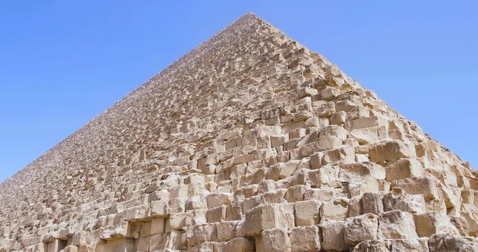 pyramide avec travelling