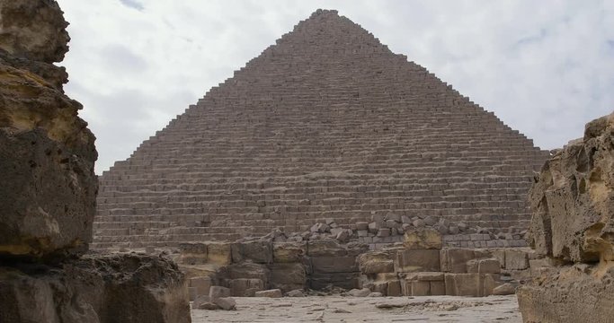 pyramide avec travelling