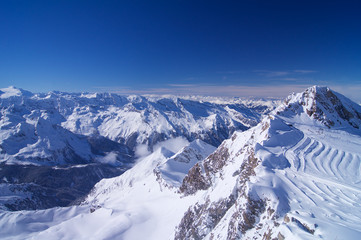 Fototapeta na wymiar Panorama of mountains in winter