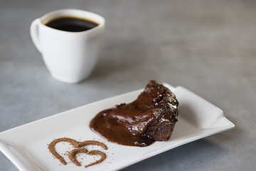 Chocolate Lava Cake With Liquid Center