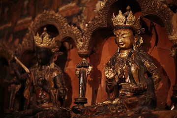 Fototapeta premium Buddhist statues in the temple tuibet