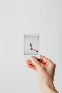 Hand is holding  photo
