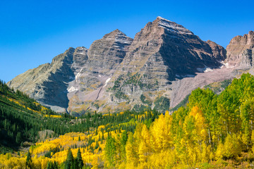 Maroon Bells in Autumn