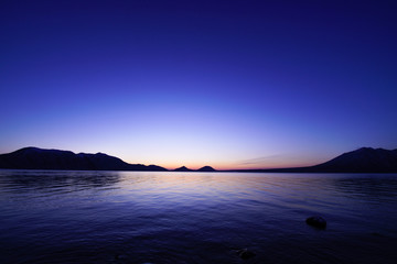 支笏湖 青の時