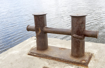 River bollard. Place for mooring vessels and barges.