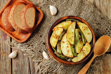 Garlic herb roasted potatoes and green beans