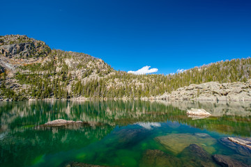 Fototapeta na wymiar Lake Haiyaha, Rocky Mountains, Colorado, USA.