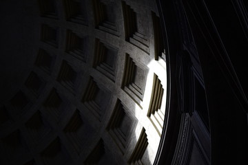 Panthéon Rome Clair Obscur