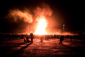 Reykjavik Bonfire - obrazy, fototapety, plakaty