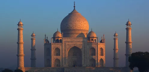  Taj Mahal in India © rudiuk