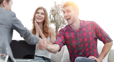 woman psychologist welcomes the client before beginning the session